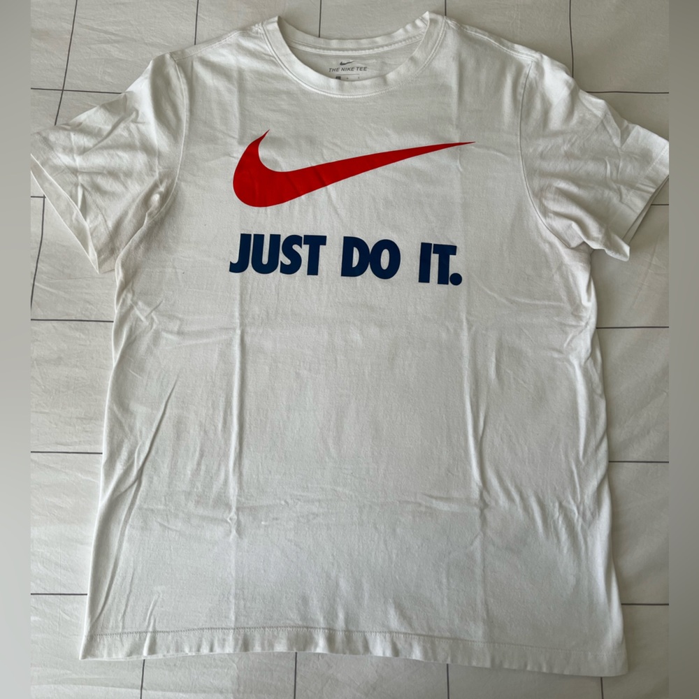 White L Nike T-Shirt
